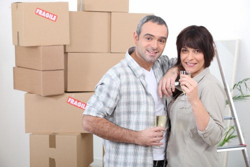 Local removal truck hire option for residential and business moves